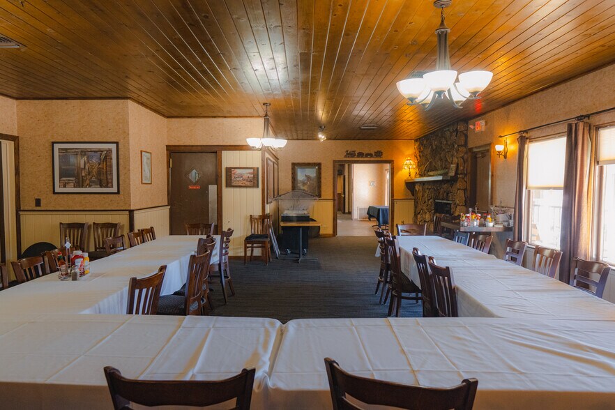 More Photos Of 5159 CA-140, Mariposa Restaurant For Sale