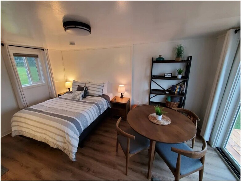 More Photos Of 95500 Highway 101 S, Yachats Hotel For Sale