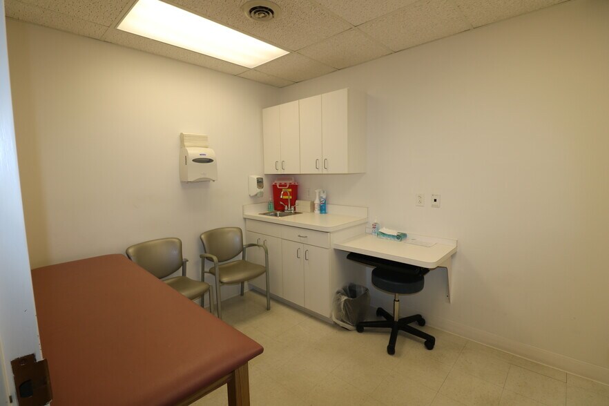 More Photos Of 34 Executive Dr, Norwalk Medical For Sale