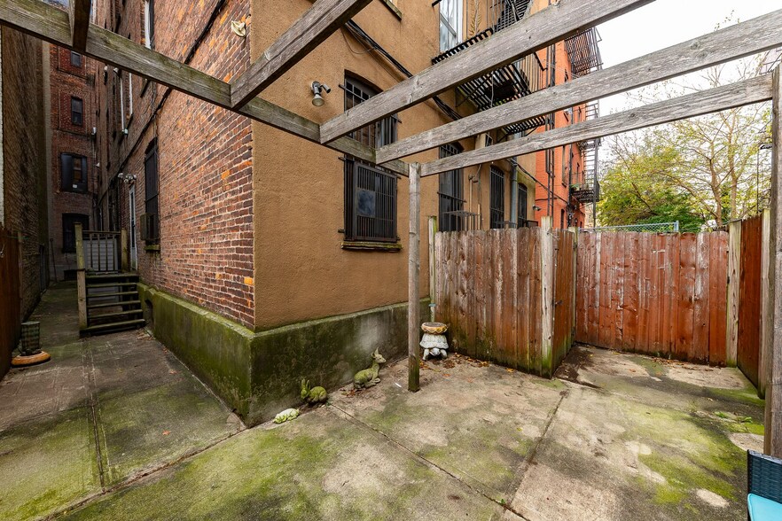More Photos Of 423 16th St, Brooklyn Apartments For Sale