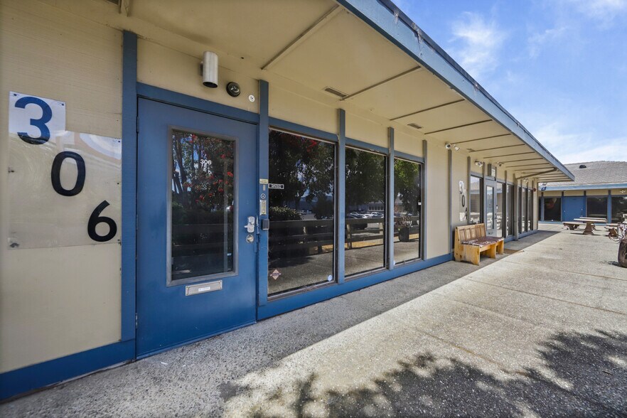 More Photos Of 300 Pendleton Way, Oakland Office For Sale