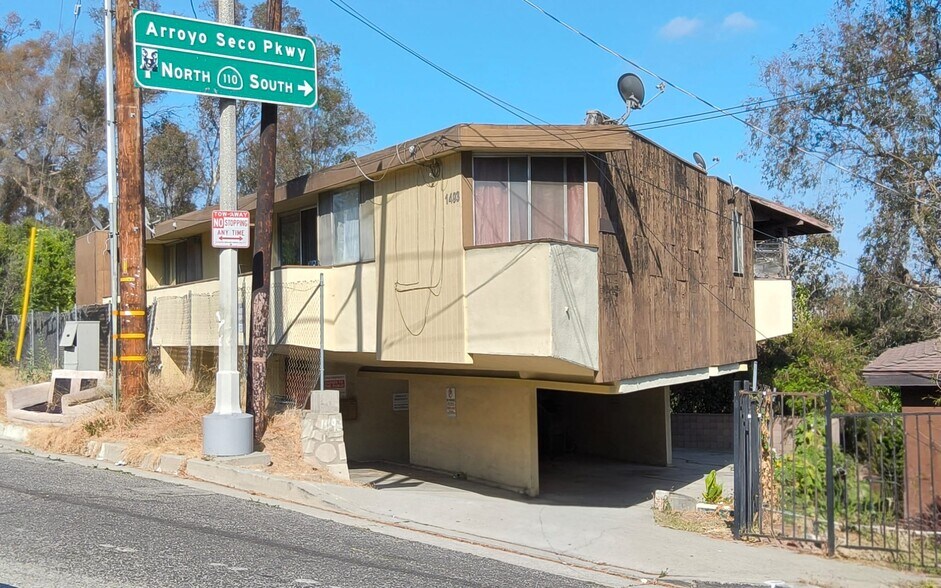 More Photos Of 1491 Stadium Way, Los Angeles Apartments For Sale