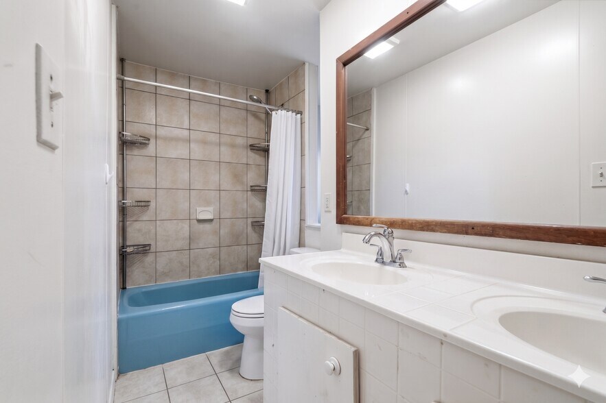 More Photos Of 16708 Frederick Rd, Mount Airy General Retail For Sale