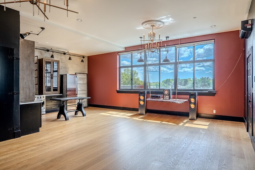 More Photos Of 231 Norman Ave, Brooklyn Apartments For Sale