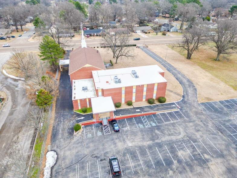 More Photos Of 3411 Covington Pike, Memphis Religious Facility For Sale