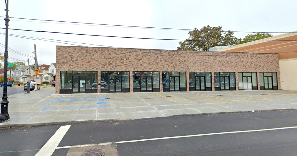 Primary Photo Of 247-25 Jericho Tpke, Bellerose Auto Dealership For Lease
