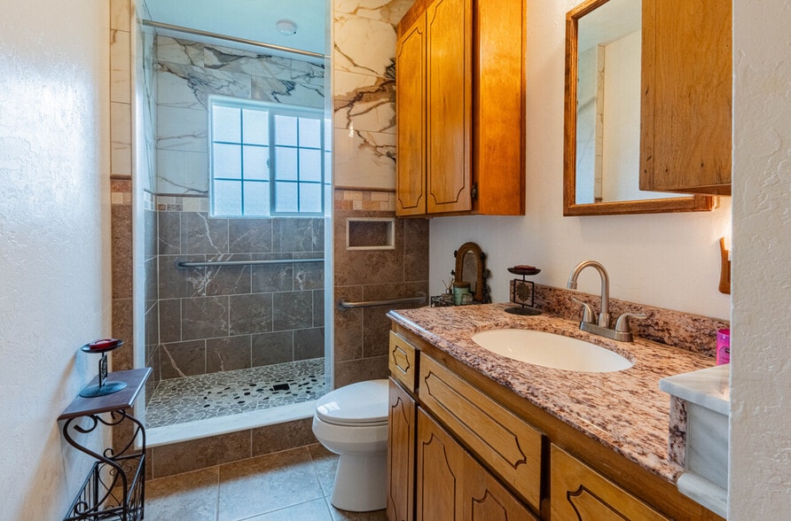 More Photos Of 10050 Reese Cir, Prunedale Warehouse For Sale