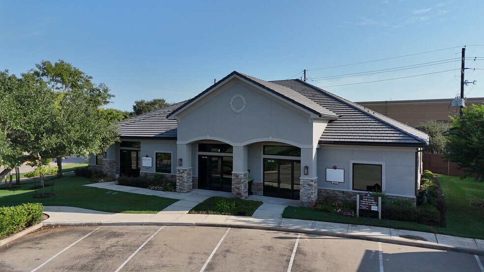 More Photos Of 4810 Riverstone Blvd. C Blvd, Missouri City Medical For Lease