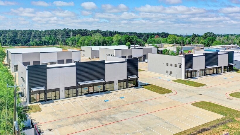 More Photos Of 9711 FM 2920 Rd, Tomball Unknown For Lease