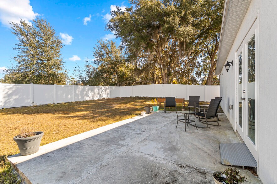 More Photos Of Licensed 6 Bed ALF, Ocala Healthcare For Sale