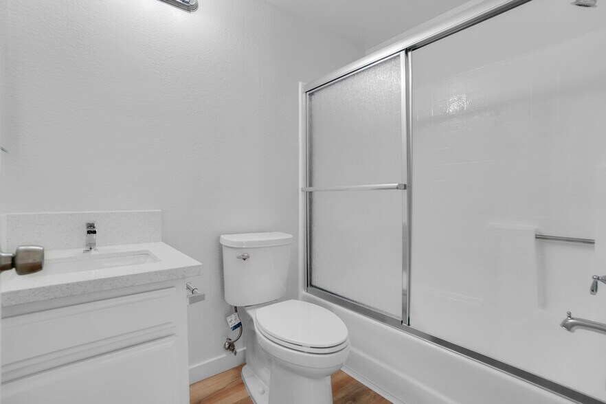 More Photos Of 519 South St, Glendale Apartments For Sale