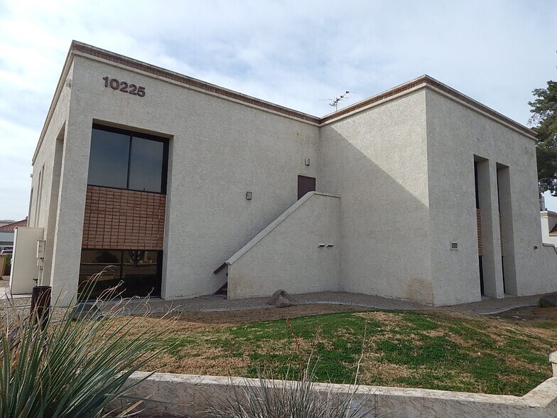 More Photos Of 10225 W Thunderbird Rd, Sun City Medical For Sale