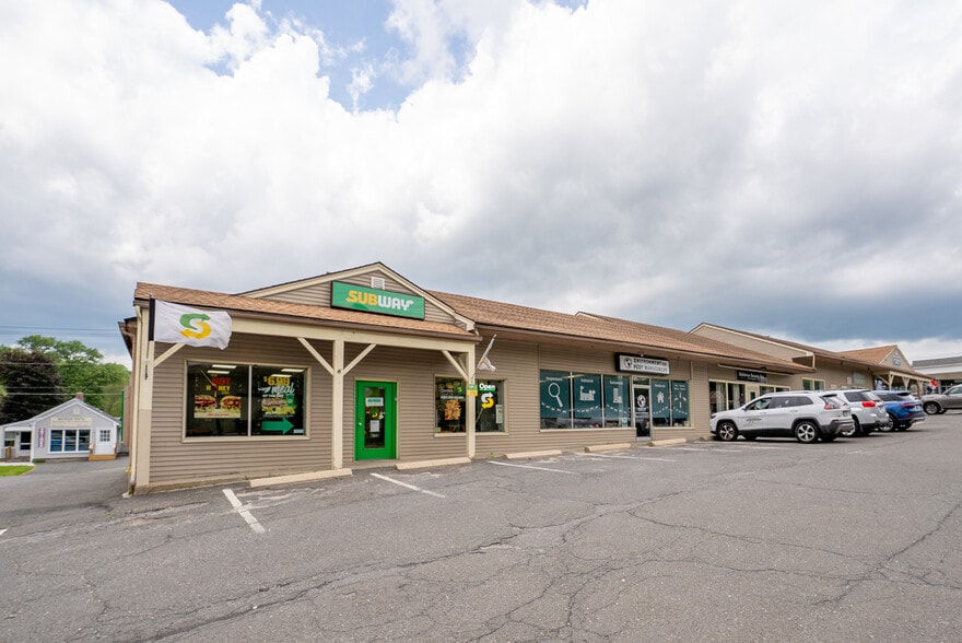 More Photos Of 535 College Hwy, Southwick Freestanding For Lease