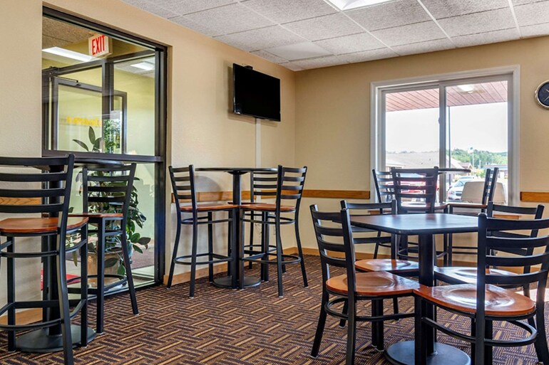 More Photos Of 1207 Saint Croix St, River Falls Hotel For Sale