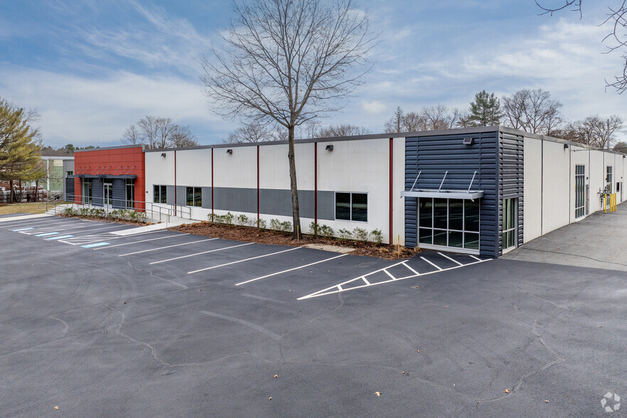 Primary Photo Of 3 Lopez Rd, Wilmington Manufacturing For Lease