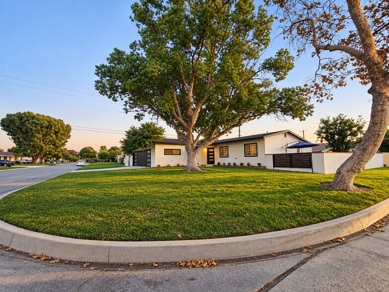 More Photos Of 554 W Verness St, Covina Healthcare For Sale