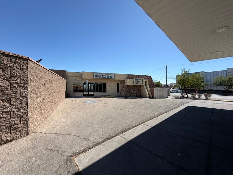 More Photos Of 4990 Paradise Rd, Las Vegas Service Station For Lease