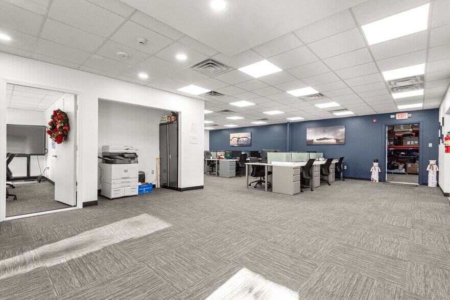 More Photos Of 84 Industrial Ave, Little Ferry Warehouse For Lease