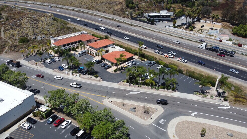 More Photos Of 911 Hacienda Dr, Vista Unknown For Lease