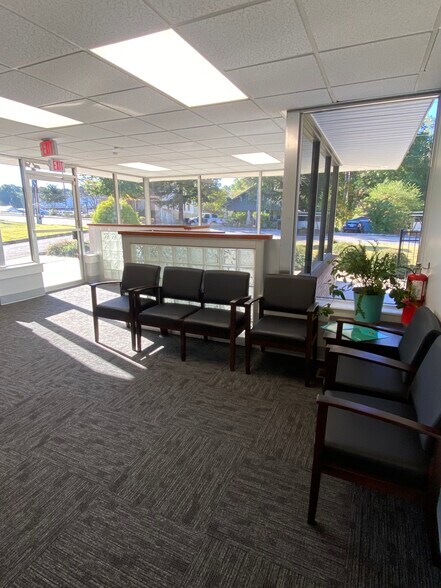 More Photos Of 136 Carbonton Rd, Sanford Office For Lease