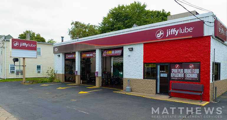 Primary Photo Of 60 E Main St, Milford Auto Repair For Sale