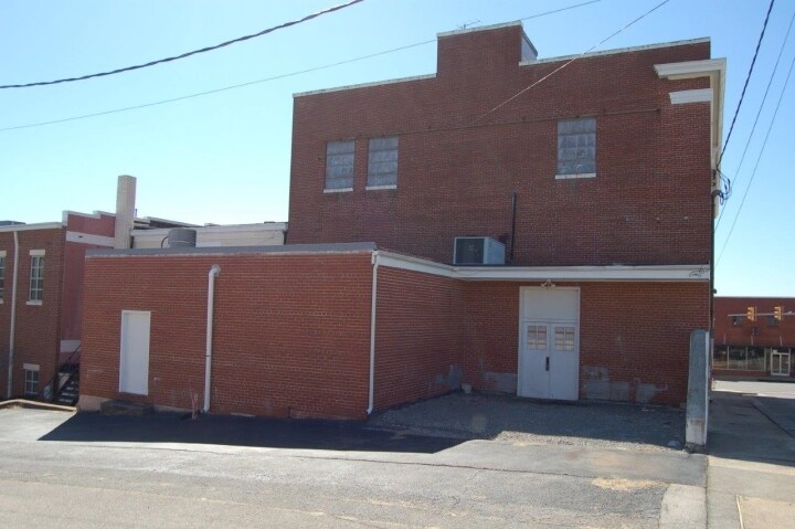 More Photos Of 325 Franklin St, Rocky Mount General Retail For Sale