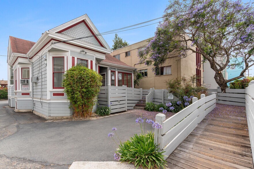 More Photos Of 2424-2428 Dwight Way, Berkeley Medical For Lease