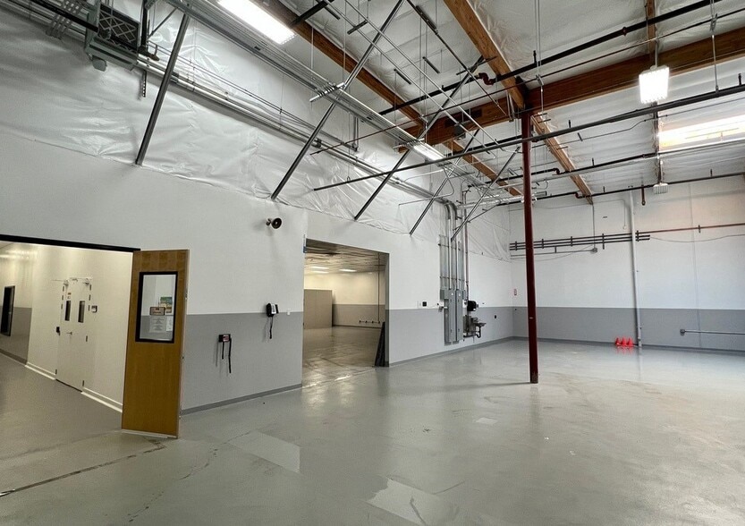 More Photos Of 3615 Old Conejo Rd, Newbury Park Manufacturing For Sale