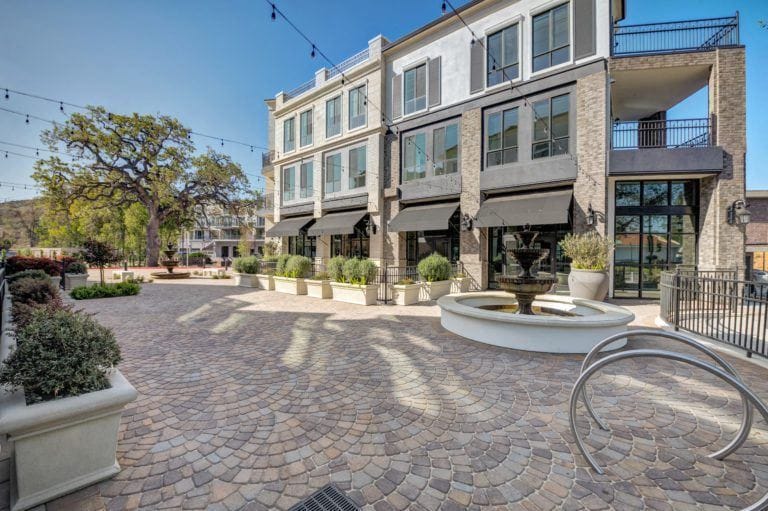 More Photos Of 1710 E Thousand Oaks Blvd, Thousand Oaks Apartments For Lease
