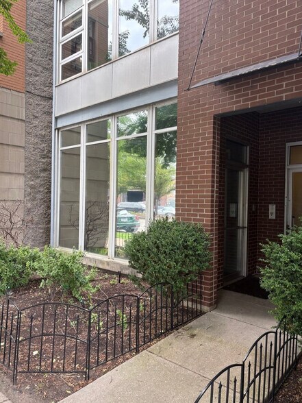 Primary Photo Of 2716 N Ashland Ave, Chicago Office Residential For Sale