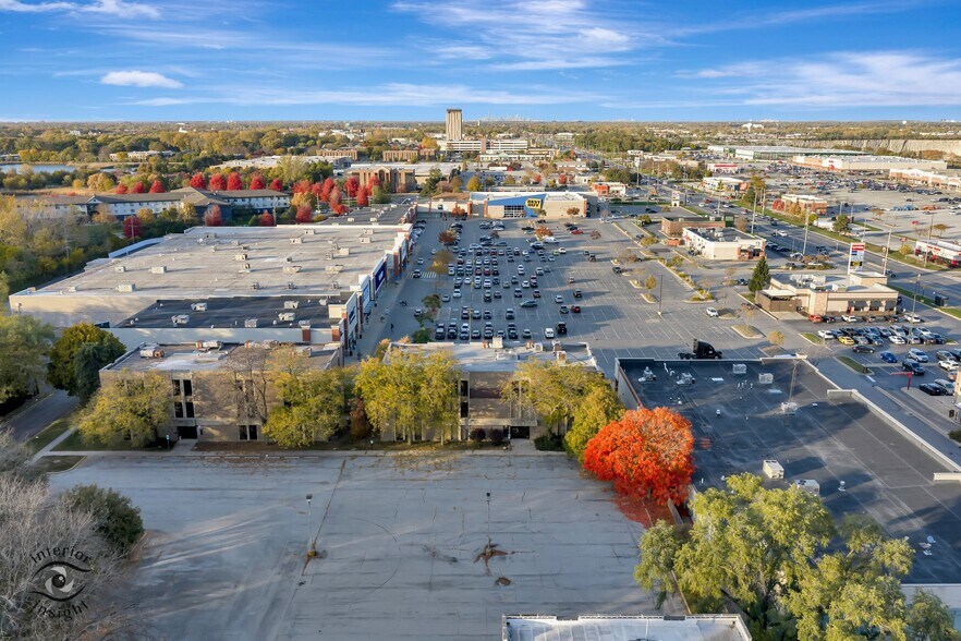 More Photos Of 17926 S Halsted St, Homewood Office For Sale