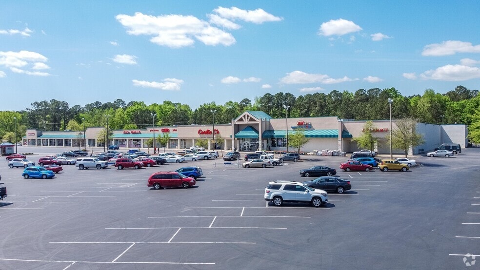 Primary Photo Of 600-620 Cedar Creek Rd, Fayetteville Unknown For Lease
