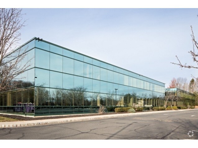 More Photos Of 195 Route 9 S, Manalapan Township Office For Lease