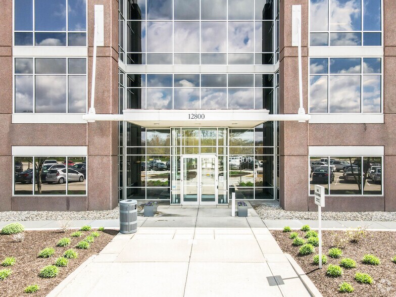 More Photos Of 12800 N Meridian St, Carmel Office For Lease
