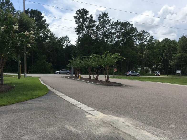 More Photos Of 100 Omalley Dr, Summerville Office For Sale