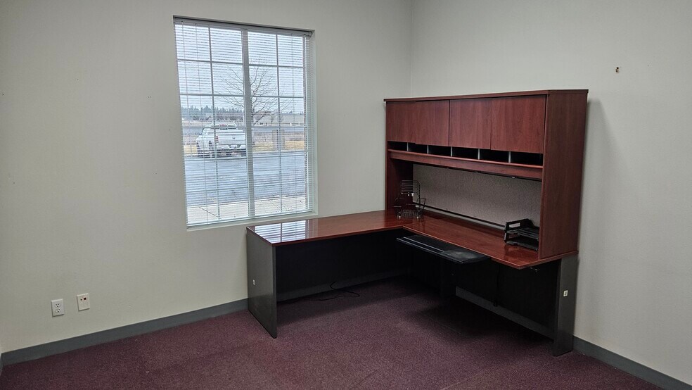 More Photos Of 8727 W Highway 2, Spokane Office For Sale