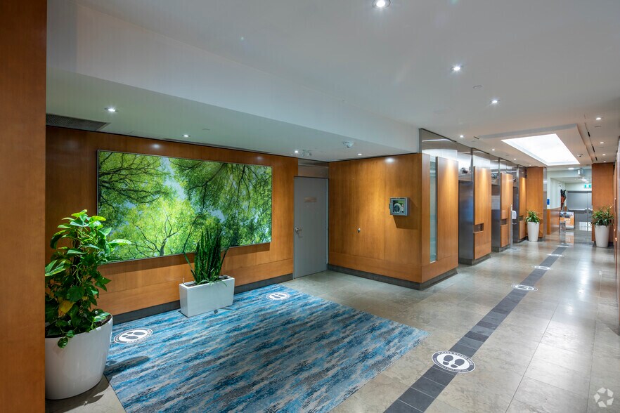More Photos Of 40 University Ave, Toronto Office For Lease