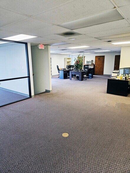 More Photos Of 7975 S Suburban Rd, Dayton Warehouse For Sale