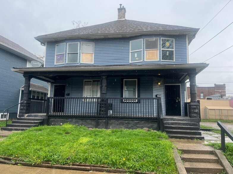 More Photos Of 19-21 Hendricks Pl, Indianapolis Specialty For Sale