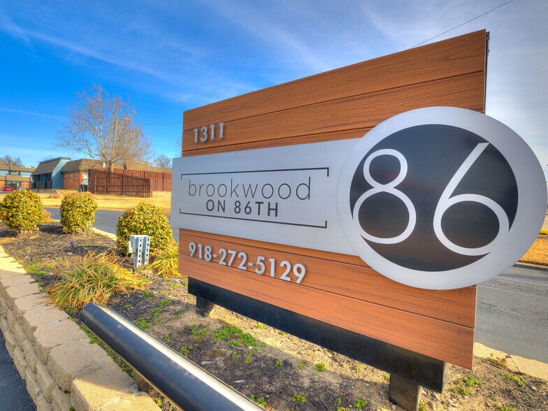 Primary Photo Of 1311 N Ash Pl, Owasso Apartments For Sale