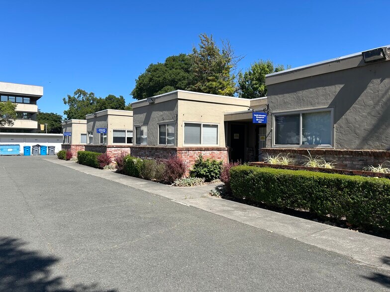 More Photos Of 170 Sotoyome St, Santa Rosa Medical For Sale