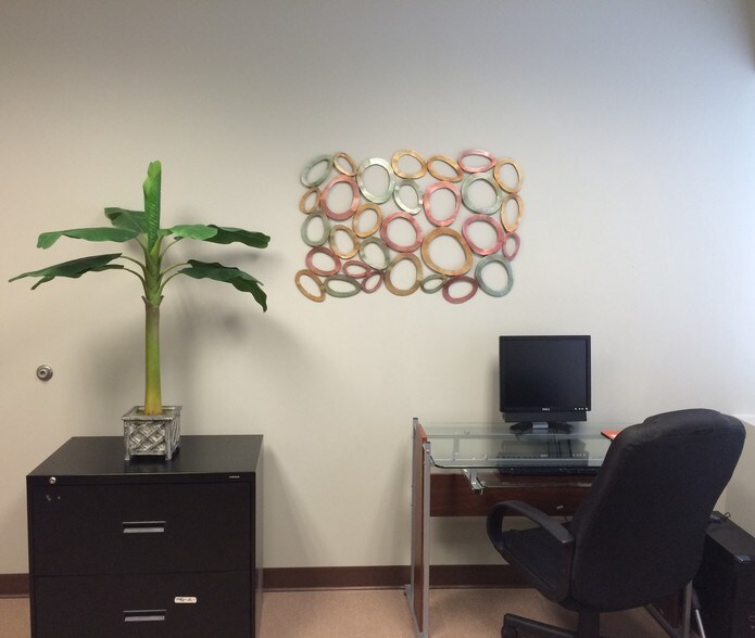 More Photos Of 8701-8739 Mylander Ln, Towson Unknown For Lease