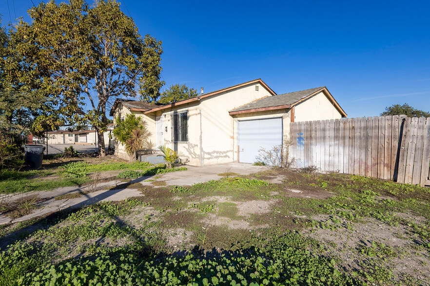 More Photos Of 1230 S Wilmington Ave, Compton Apartments For Sale