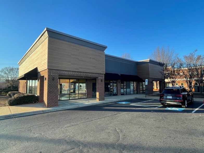 More Photos Of 5342-5400 Prosperity Church Rd, Charlotte Unknown For Lease