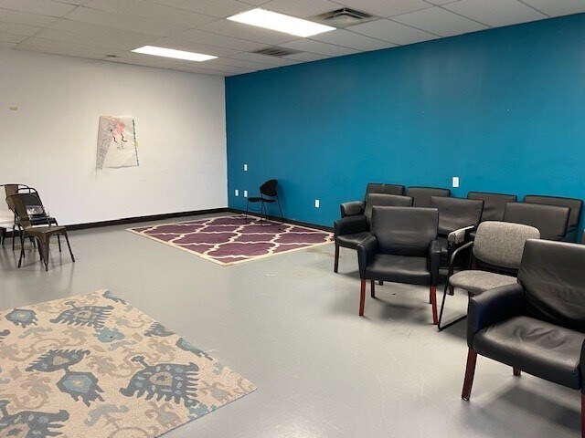 More Photos Of 7517-7523 Cameron Rd, Austin Freestanding For Lease