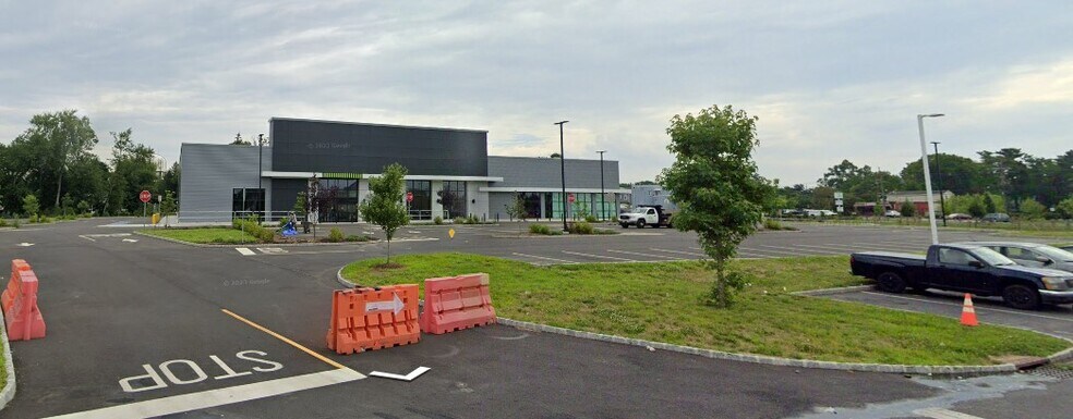 More Photos Of 1180 Route 33, Hamilton Square Industrial For Lease