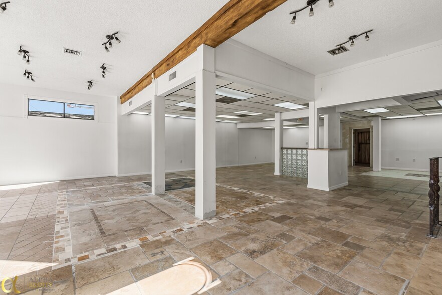 More Photos Of 389 E State Road 434, Longwood Storefront Retail Office For Lease