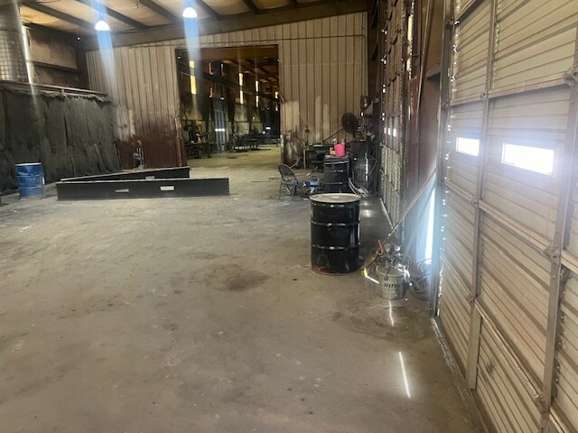 More Photos Of 4900 Thibault Rd, Little Rock Manufacturing For Sale