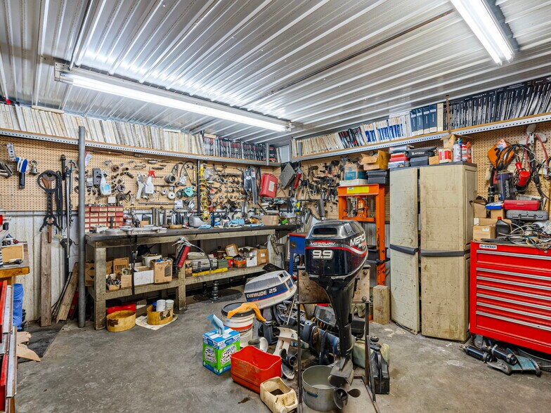 More Photos Of 2335 W Main St, Red Wing Auto Repair For Sale