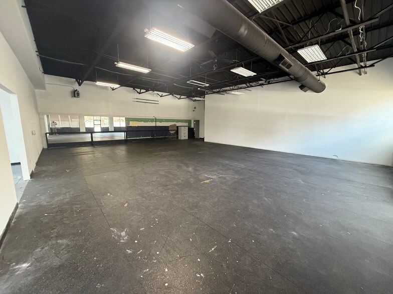 More Photos Of 711-715 W Broad St, Hazleton Freestanding For Lease